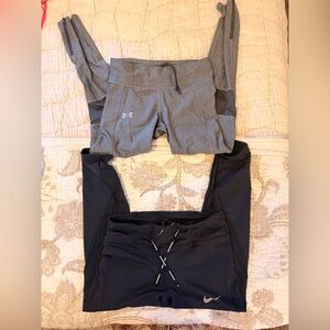 2 leggings Nike and Under Armour exercise pants activewear. 2 items. Small